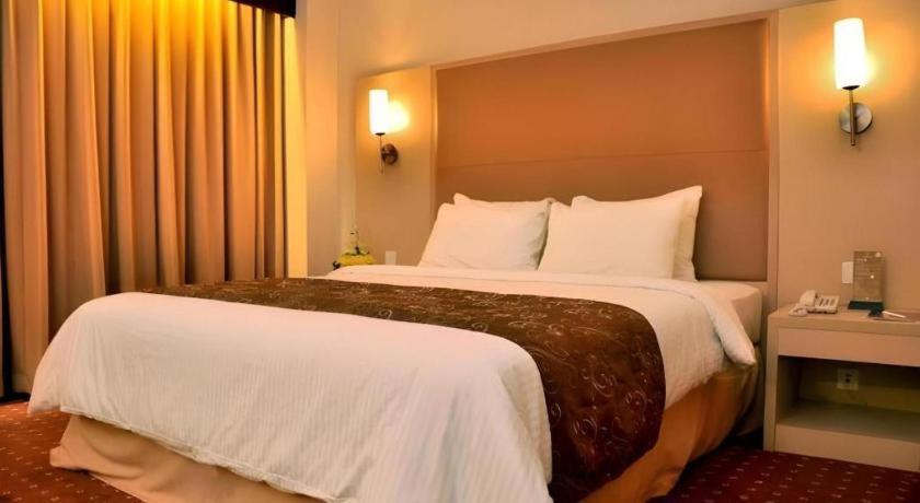 ג'קרטה Kartika Chandra Hotel מראה חיצוני תמונה