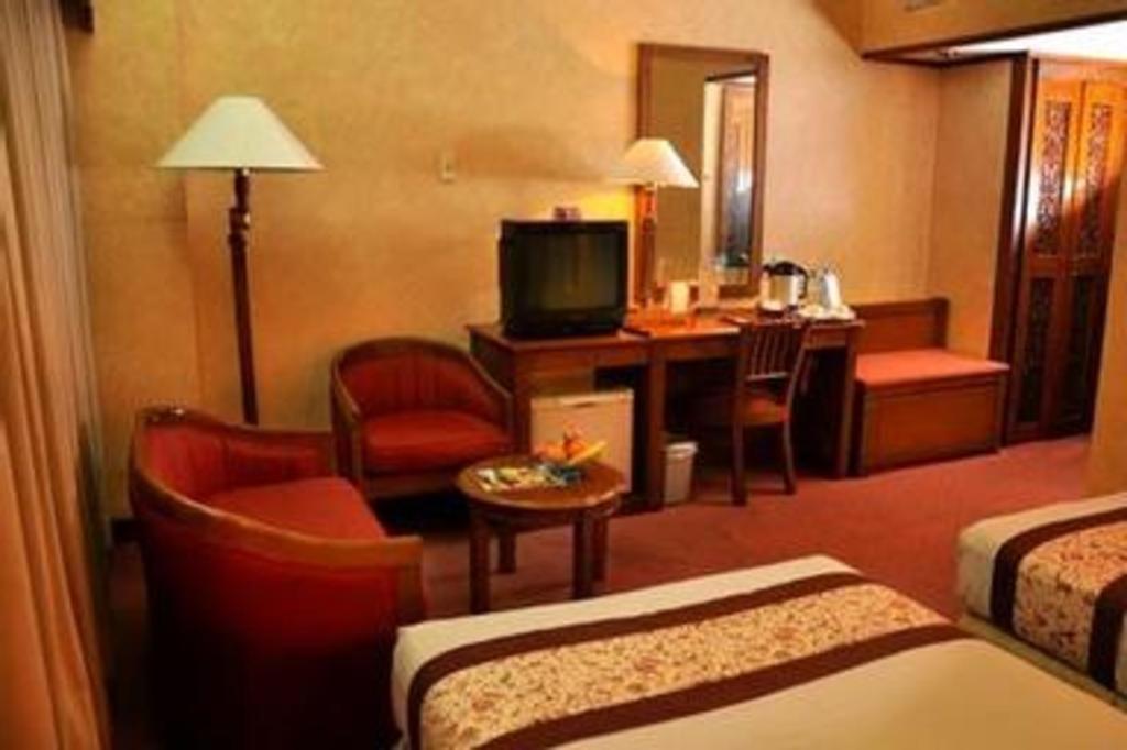 ג'קרטה Kartika Chandra Hotel מראה חיצוני תמונה