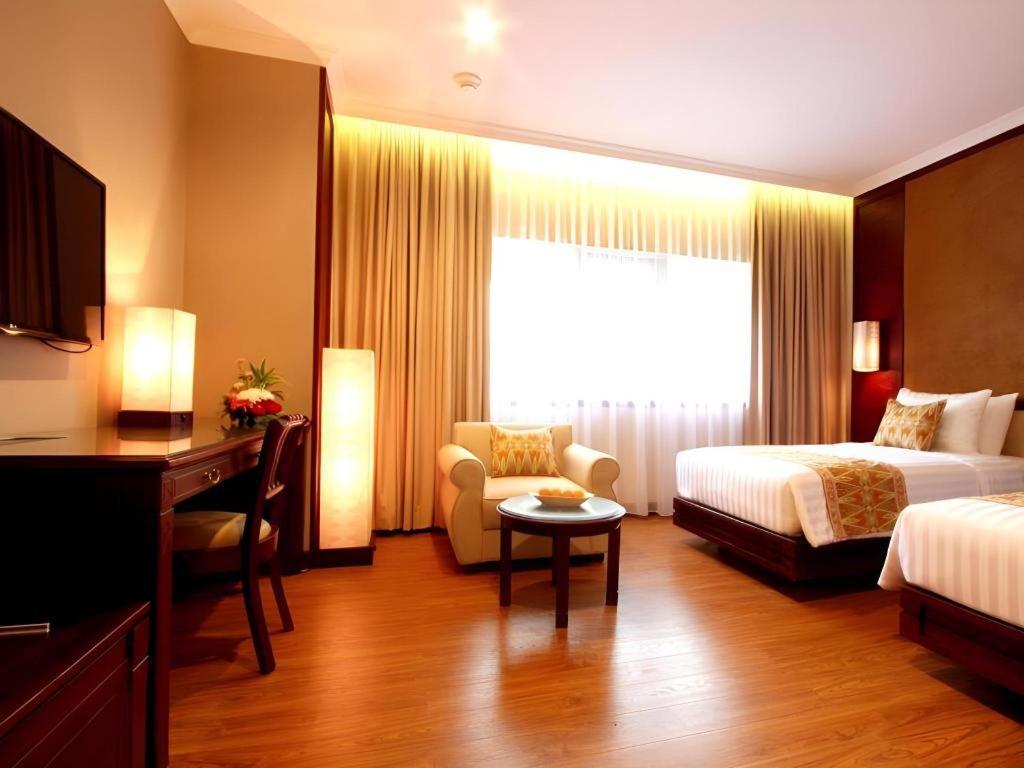 ג'קרטה Kartika Chandra Hotel מראה חיצוני תמונה