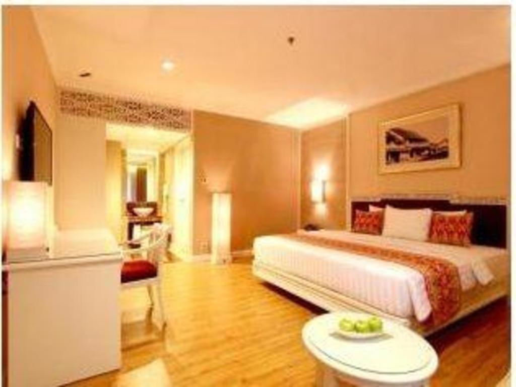 ג'קרטה Kartika Chandra Hotel מראה חיצוני תמונה
