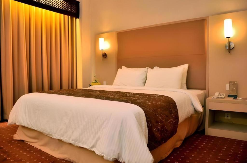 ג'קרטה Kartika Chandra Hotel מראה חיצוני תמונה