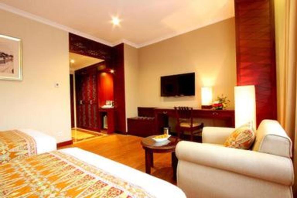 ג'קרטה Kartika Chandra Hotel מראה חיצוני תמונה