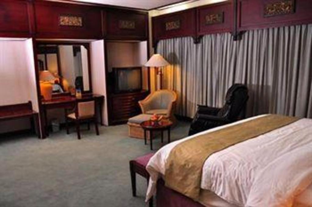 ג'קרטה Kartika Chandra Hotel מראה חיצוני תמונה