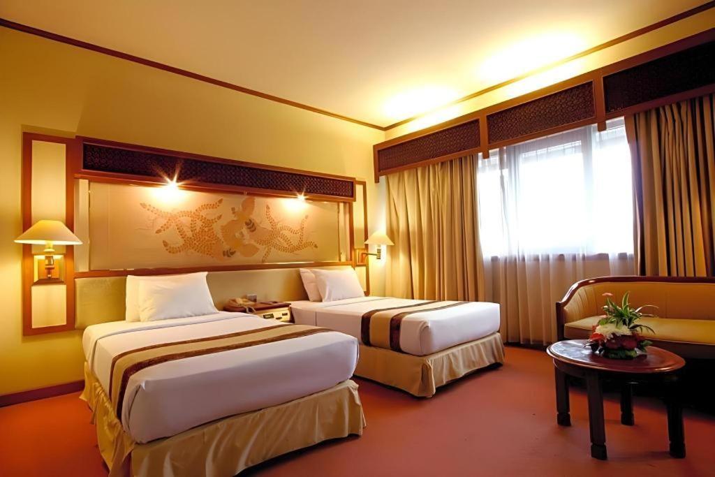 ג'קרטה Kartika Chandra Hotel מראה חיצוני תמונה